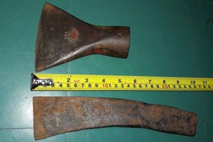 ขายหัวขวานงานเก่าโบราณงานดีเหล็กดี