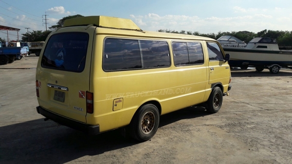 รถตู้ TOYOTA โดยสาร 9 ที่นั่ง รุ่น HIACE RH32V-025725 4สูบ