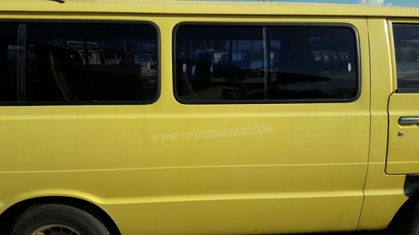 รถตู้ TOYOTA โดยสาร 9 ที่นั่ง รุ่น HIACE RH32V-025725 4สูบ