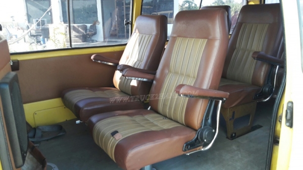 รถตู้ TOYOTA โดยสาร 9 ที่นั่ง รุ่น HIACE RH32V-025725 4สูบ