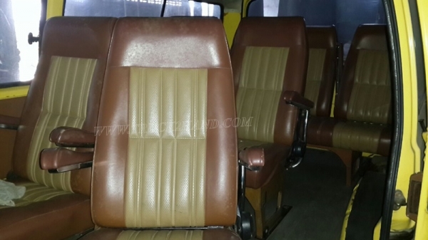 รถตู้ TOYOTA โดยสาร 9 ที่นั่ง รุ่น HIACE RH32V-025725 4สูบ