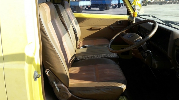 รถตู้ TOYOTA โดยสาร 9 ที่นั่ง รุ่น HIACE RH32V-025725 4สูบ