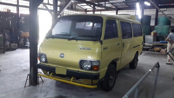 รถตู้ TOYOTA โดยสาร 9 ที่นั่ง รุ่น HIACE RH32V-025725 4สูบ