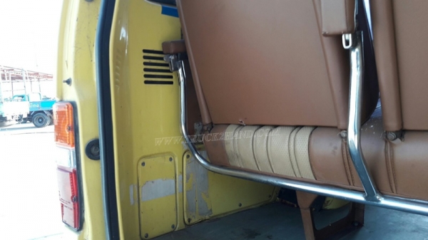 รถตู้ TOYOTA โดยสาร 9 ที่นั่ง รุ่น HIACE RH32V-025725 4สูบ