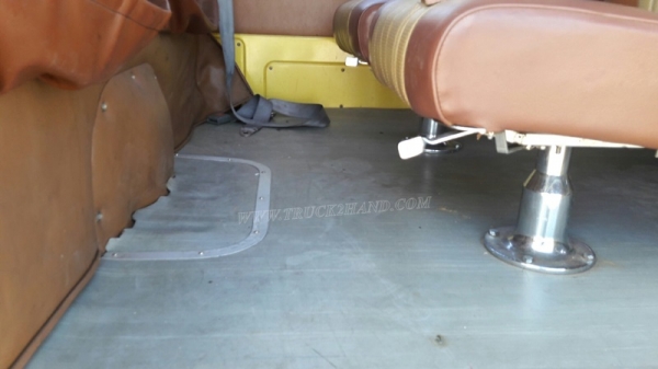 รถตู้ TOYOTA โดยสาร 9 ที่นั่ง รุ่น HIACE RH32V-025725 4สูบ