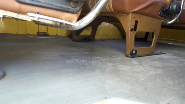 รถตู้ TOYOTA โดยสาร 9 ที่นั่ง รุ่น HIACE RH32V-025725 4สูบ