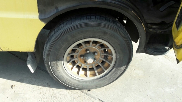 รถตู้ TOYOTA โดยสาร 9 ที่นั่ง รุ่น HIACE RH32V-025725 4สูบ