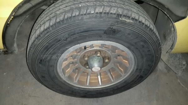 รถตู้ TOYOTA โดยสาร 9 ที่นั่ง รุ่น HIACE RH32V-025725 4สูบ