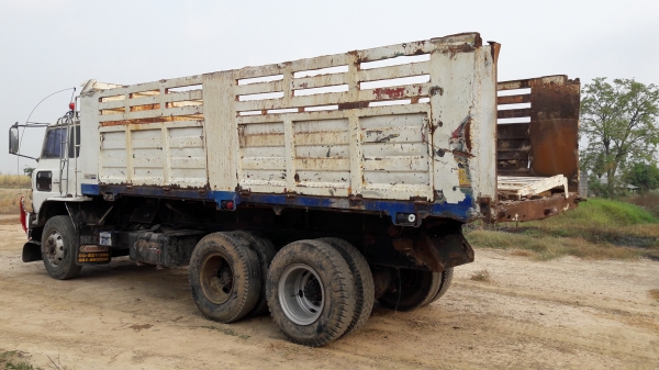 ขายกระบะ พร้อมชุดดั้ม ราคาเบาๆ ขายกระบะ พร้อมชุดดั้ม ราคาเบาๆ