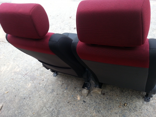 เบาะ CHEVROLET ดำแดง สภาพดี สวยๆเนียนๆ ฟองน้ำแน่นๆ แท้ญี่ปุ่น