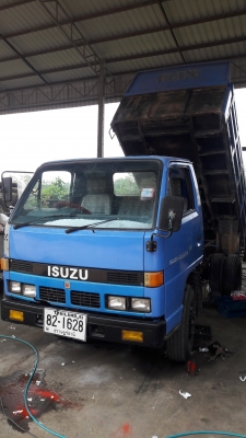 ISUZU ดั้ม เครื่องดี คัสซีสวย ทะเบียนพร้อมโอน