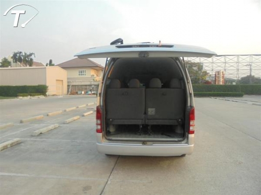 ขายรถตู้ COMMUTER 2.5 D4D mt หลังคาสูง ปี 2011 แท้ ราคาต่อรองได้คะ