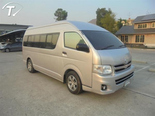 ขายรถตู้ COMMUTER 2.5 D4D mt หลังคาสูง ปี 2011 แท้ ราคาต่อรองได้คะ