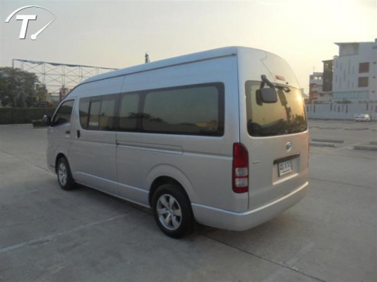 ขายรถตู้ COMMUTER 2.5 D4D mt หลังคาสูง ปี 2011 แท้ ราคาต่อรองได้คะ