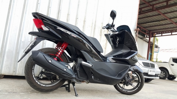 PCX 2014 รถบ้านมือเดียวซื้อสด 2000 โล มีประกัน ไม่แพงต่อรองได้คับ PCX 2014 รถบ้านมือเดียวซื้อสด 2000 โล มีประกัน ไม่แพงต่อรองได้คับ