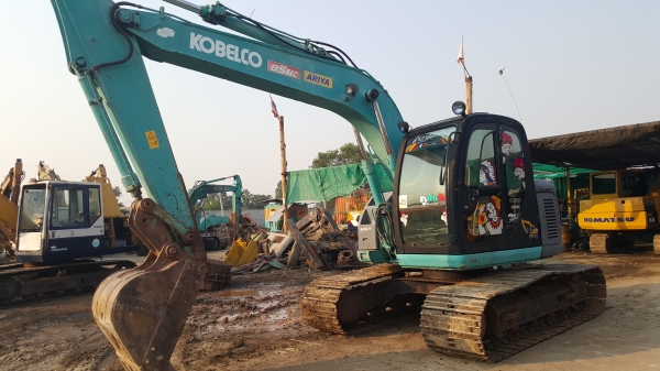 ขายครับSK135 สภาพสวยครับไฟฟ้าครบ สนใจติดต่อ0851562314 ขายครับSK135 สภาพสวยครับไฟฟ้าครบ สนใจติดต่อ0851562314