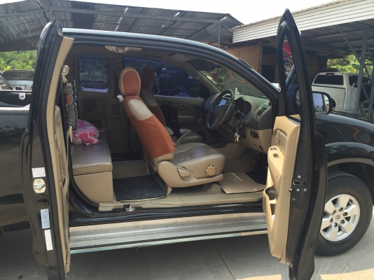 ต้องการขายรถกระบะ tovota 4WD ปี2010 ต้องการขายรถกระบะ tovota 4WD ปี2010