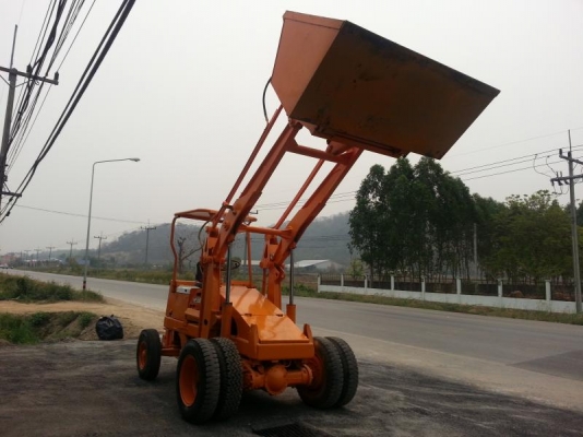 ขายรถตัก komatsu SD20-5 เครื่องอีซูซุ 4 สูบ ยกสูงขึ้น 10 ล้อได้ รถนอกนำเข้า 320000 บาท ขายรถตัก komatsu SD20-5 เครื่องอีซูซุ 4 สูบ ยกสูงขึ้น 10 ล้อได้ รถนอกนำเข้า 320000 บาท