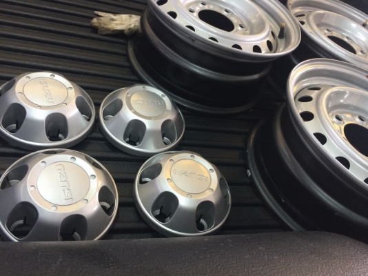 ล้อติดรถ isuzu D-Max บลูเพาเวอร์ 15" ล้อติดรถ isuzu D-Max บลูเพาเวอร์ 15"