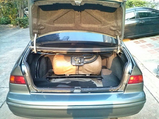 รถสวย แอร์หนาวๆ แคมรี่ ไฟท้ายไม้บรรทัด รถสวย แอร์หนาวๆ แคมรี่ ไฟท้ายไม้บรรทัด