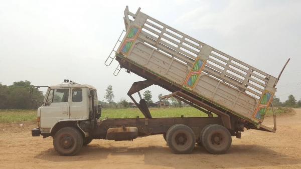 ขาย รถพ่วงแม่ดั้ม-ลูกไม่ดั้ม HINO FM227 เครื่องเดิม EM100 220 แรงม้า เกียร์เดิม สโลว์เดิม ช่วงล่างดี คัสซีสวยตลอดเส้น ยางเต็ม ทะเบียนพร้อมโอน