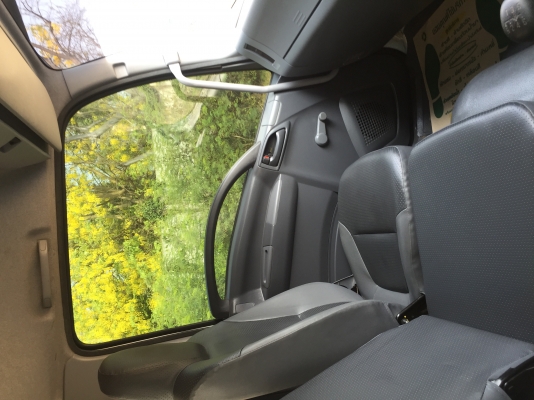 ขาย 6 ล้อ อีซูซุ FRR 210 แรง ปี 54 ตู้ 10 บาน ยาว 6.5 ม. วิ่งน้อย 15,xxx โล ยางเต็ม สภาพใหม่ สวยจัดทั้งรถทั้งตู้ พร้อมใช้ จัดแนนท์ได้ครับ สนใจติดต่อ 081-9420141 , 081-5715326 ขาย 6 ล้อ อีซูซุ FRR 210 แรง ปี 54 ตู้ 10 บาน ยาว 6.5 ม. วิ่งน้อย 15,xxx โล ยางเต็ม สภาพใหม่ สวยจัดทั้งรถทั้งตู้ พร้อมใช้ จัดแนนท์ได้ครับ สนใจติดต่อ 081-9420141 , 081-5715326