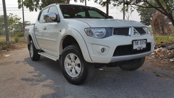 triton 4 ประตู 2015 ขาวมุข 2.7 Top ฟรีดาว์ ออกรถ 1 หมื่นจบเลย ด่วน!!! triton 4 ประตู 2015 ขาวมุข 2.7 Top ฟรีดาว์ ออกรถ 1 หมื่นจบเลย ด่วน!!!