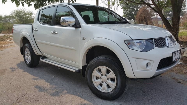 triton 4 ประตู 2015 ขาวมุข 2.7 Top ฟรีดาว์ ออกรถ 1 หมื่นจบเลย ด่วน!!! triton 4 ประตู 2015 ขาวมุข 2.7 Top ฟรีดาว์ ออกรถ 1 หมื่นจบเลย ด่วน!!!