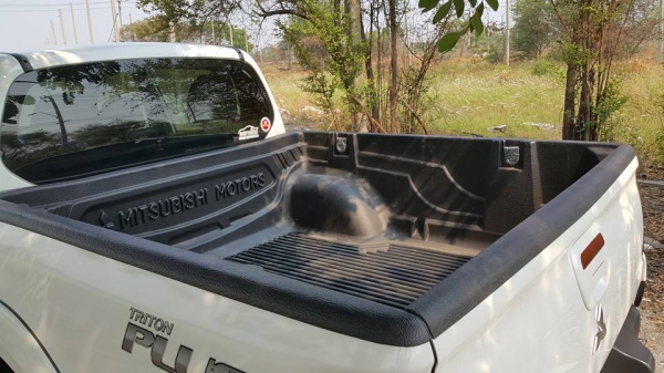 triton 4 ประตู 2015 ขาวมุข 2.7 Top ฟรีดาว์ ออกรถ 1 หมื่นจบเลย ด่วน!!! triton 4 ประตู 2015 ขาวมุข 2.7 Top ฟรีดาว์ ออกรถ 1 หมื่นจบเลย ด่วน!!!