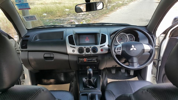 triton 4 ประตู 2015 ขาวมุข 2.7 Top ฟรีดาว์ ออกรถ 1 หมื่นจบเลย ด่วน!!! triton 4 ประตู 2015 ขาวมุข 2.7 Top ฟรีดาว์ ออกรถ 1 หมื่นจบเลย ด่วน!!!