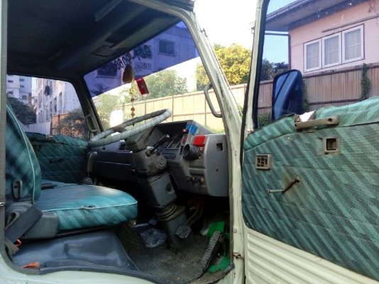 ขายหกล้อHINO ยาว5.50เมตร