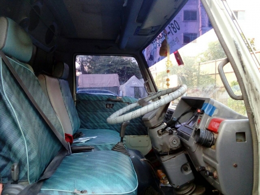 ขายหกล้อHINO ยาว5.50เมตร