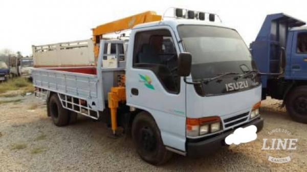 ขาย 6 ล้อ ISUZU 110 ปี 40 ติดเครน 2.5 ตัน สภาพสวยพร้อมใช้ ราคาต่อรองได้ ติดต่อได้ที่คุณอ๊อฟ พิจิตร 086-737-9991