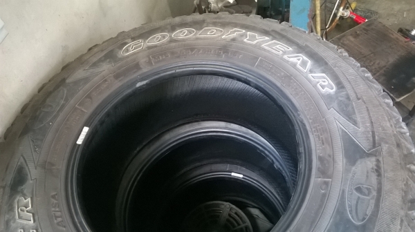 **ขายถูกๆครับ**ยาง 265/75/16 goodyear 4เส้น ยังใช้งานได้อีกนานครับ