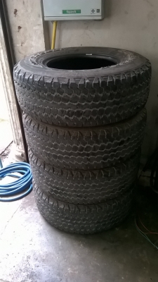 **ขายถูกๆครับ**ยาง 265/75/16 goodyear 4เส้น ยังใช้งานได้อีกนานครับ