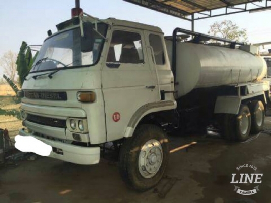 ขายรถน้ำ NISSAN UD 1เพลา สภาพสวยพร้อมใช้ ติดต่อได้ที่คุณ อ๊อฟ พิจิตร 086-737-9991