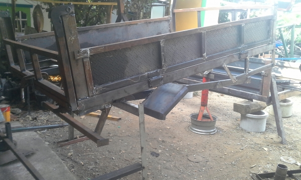 ขายและรับทำกะบะเหล็ก ปิคอัฟ รถบรรทุกเล็ก