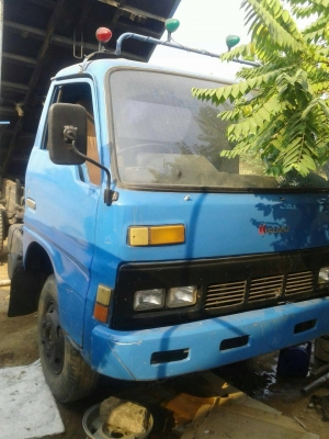 ขาย 6 ล้อดั้ม ISUZU 100 แรงม้า ราคาต่อรองได้ สภาพสวยพร้อมใช้ ติดต่อได้ที่คุณ อ๊อฟ พิจิตร 086-737-9991