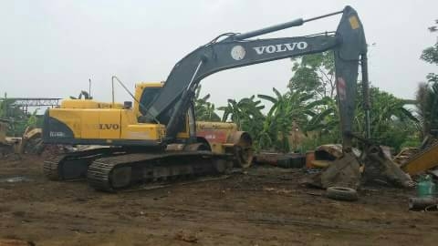 ขาย VOLVO EC210 BLC เอกสารอินวอย ไฟฟ้าครบ พร้อมใช้ ติดต่อ คุณ อ๊อฟ พิตร 086-737-9991 ขาย VOLVO EC210 BLC เอกสารอินวอย ไฟฟ้าครบ พร้อมใช้ ติดต่อ คุณ อ๊อฟ พิตร 086-737-9991