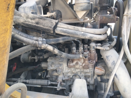 รถตักหน้า ขุดหลัง   KOMATSU   (โคมัสสุ)  พร้อมใช้งาน เล่่มพร้อม ...