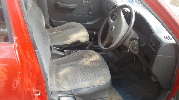 NISSAN NV พร้อมใช้งาน ถูกจัด