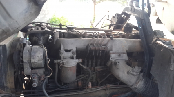 รถน้ำสิบล้อ Isuzu สภาพพร้อมใช้งาน