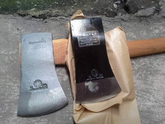 ขายหัวขวาน HULT'S CELEBRATED AXES. MADE IN SWEDEN. ขายหัวขวาน HULT'S CELEBRATED AXES. MADE IN SWEDEN.