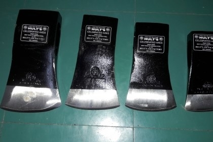 ขายหัวขวาน HULT'S CELEBRATED AXES. MADE IN SWEDEN. ขายหัวขวาน HULT'S CELEBRATED AXES. MADE IN SWEDEN.