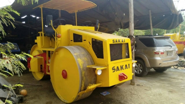 ขายรถบดล้อเรียบ SAKAI.R2 สภาพสวยพร้อมใช้ ติดต่อได้ที่คุณ อ๊อฟ พิจิตร 086-737-9991