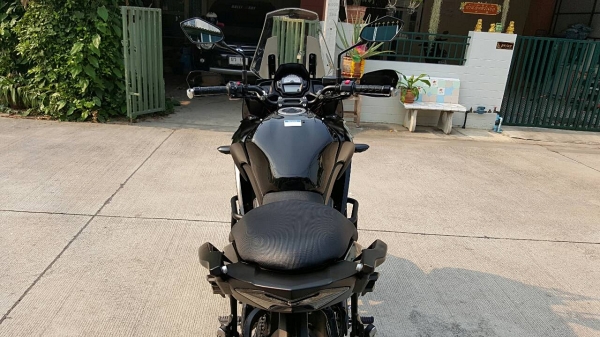 ขาย Kawasaki versys650 ปี 2015 สภาพใหม่เวอร์ คุ้มๆ
