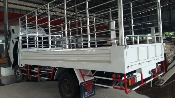 ขายแล้วครับ หกล้อ อีซูชุ NPR150ปี53ช่วงยาว5ม สภาพดีสวยพร้อมใช้ ทะเบียนพร้อมโอน ราคา 685,000บ ราคาเบาๆ ครับ