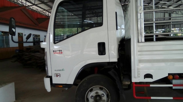 ขายแล้วครับ หกล้อ อีซูชุ NPR150ปี53ช่วงยาว5ม สภาพดีสวยพร้อมใช้ ทะเบียนพร้อมโอน ราคา 685,000บ ราคาเบาๆ ครับ