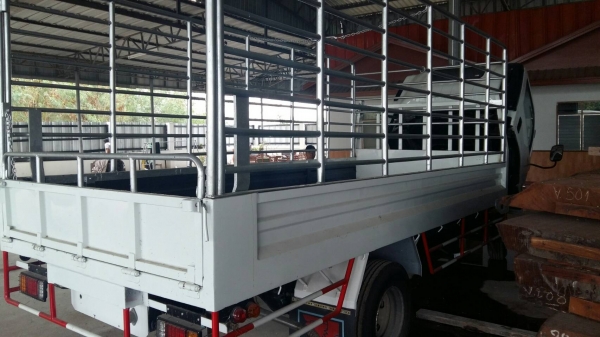 ขายแล้วครับ หกล้อ อีซูชุ NPR150ปี53ช่วงยาว5ม สภาพดีสวยพร้อมใช้ ทะเบียนพร้อมโอน ราคา 685,000บ ราคาเบาๆ ครับ