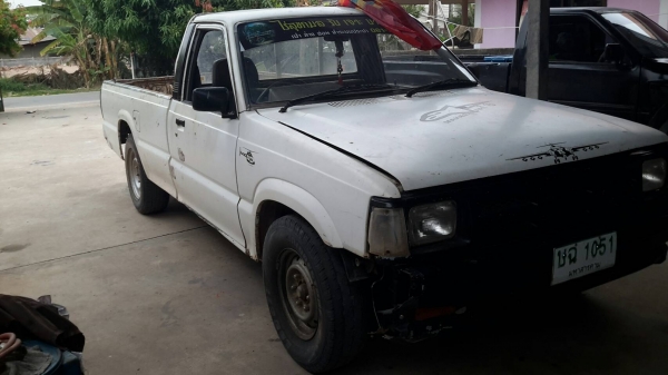 ขายรถmazda ขายตามสภาพ เครื่องไม่ติด มีเล่มทะเบียน